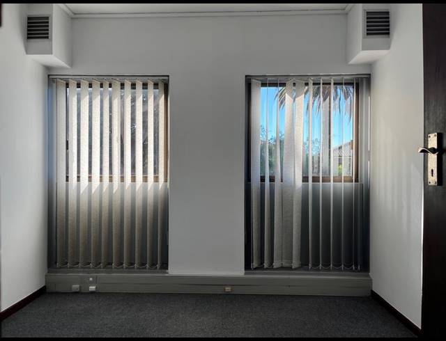 BUSINESS PROPERTY TO RENT IN CLAREMONT